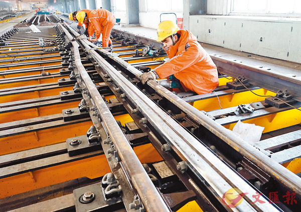 ���n�j�O���i�����|�L���ҰʡB�R�|�u�K����ơC�Ϭ����K�s�����Φ������q���u�H�b�D�åͲ������u�@�C �s�ت�