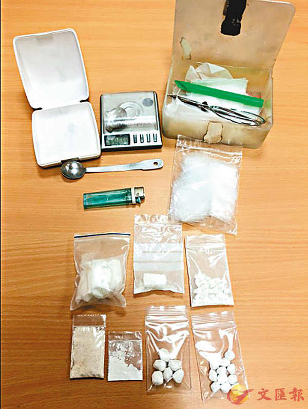 ■警檢海洛英、電子磅及毒品包裝工具等證物。 警方供圖