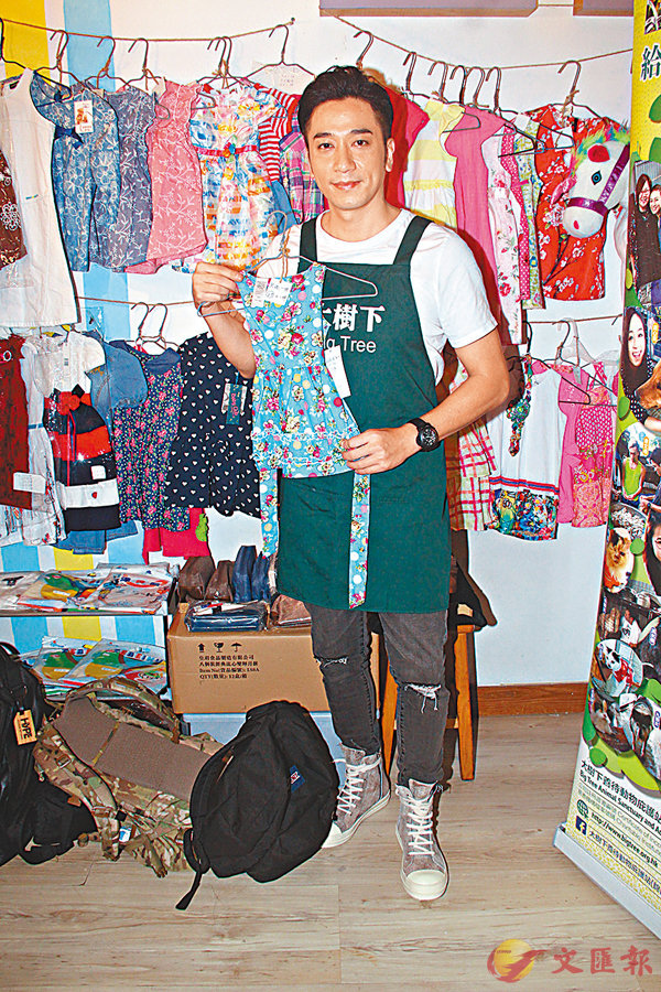 ���d����