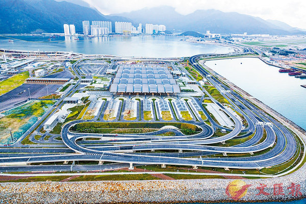 ����]�D�j������f�������ϡC ���F�p�Ϥ�