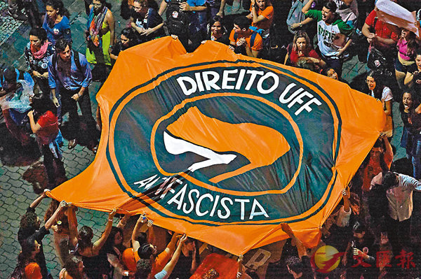 ���ڦ�����|��Ϸ��k�B�Ϫk�贵�ܫ¡C �k�s��