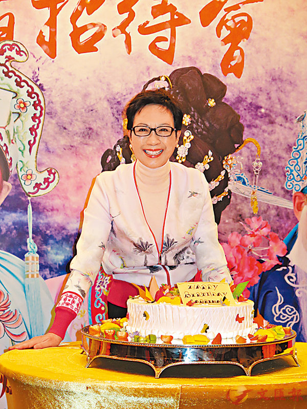 �����S�����ͤ餴�n�ƽm�A�����g�@�_�N���y���F�C