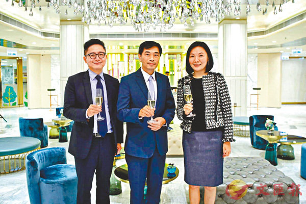 ���L�F���]�k�^���X�A��b�s�������x�w���J��ȡA�Ʃ��~�Ĥ@�u�����A���ɱN�վ�����C�������H���ŭšC