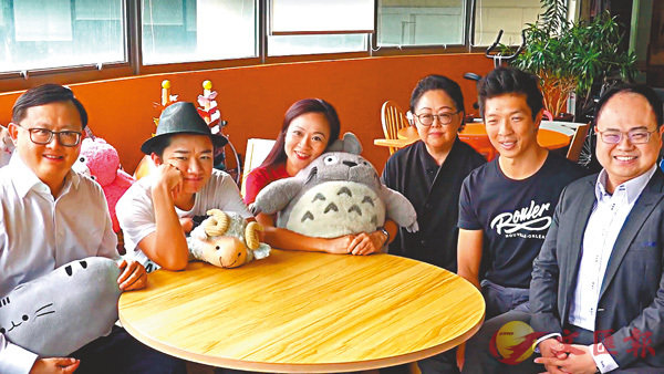 �����ͪY(���T)�P������(���G)��uGood Lab�v��ť��СB��ЫC�~�����n�C   fb�I��