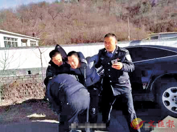 �� ��ĵ��Aĵ��@���l���A�N�F�ƨ����O�J���䷾���ç���F�ƪ̡C ���W�Ϥ�