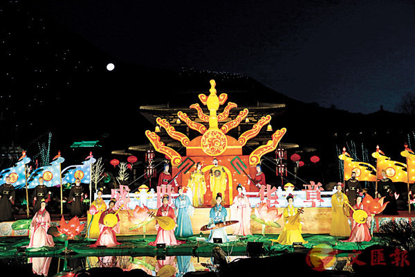 ������֦��״I�ȹC�귽�A�b�`�ƦP�u�@�a�@���v�u�u��a�ȹC�X�@�W�R�����J�C�Ϭ��O���A������w�زM�c�C ���s��