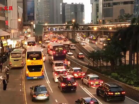 中環灣仔繞道迎首個工作日 干諾道中傍晚擁塞嚴重