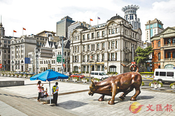 ��IMF�󤵦~1��A�N���~���y�g�ټW���w���U�զ�3.5%�A���Ȭw�Ϥ����F6.3%�C�Ϭ��W���~�y�ɤ��J��C ��ƹϤ�