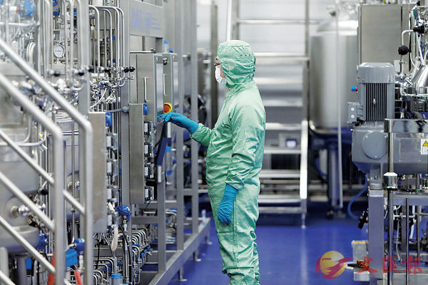 ���Ѭz�@�W�޳N�H���b�̭]�Ͳ��u�t�u�@�C ���z��