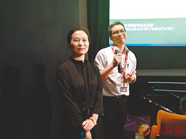 �����M��A���R�R(��)�{�����ݡC  ���Y�� ��