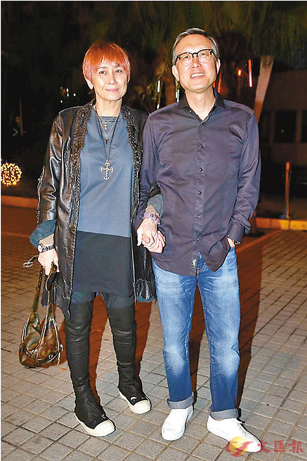 ���B���j���ӤӦX�ӫᱵ���X�ݡC