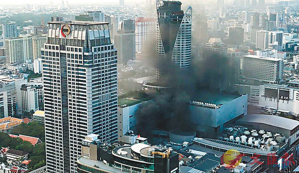 ��Central World�W�ŷ����j���C ���W�Ϥ�