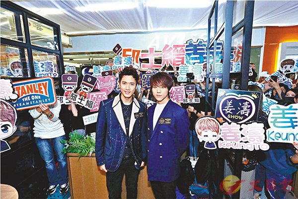 �����h��        ������