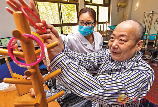 �����a�������y�ҥ~�ꥻ�i�J�A�]�A������i�ѷ~�A���i�ɰ���ݹJ�C�Ϭ��e�_���@�H�����U�ѤH�i��Өy���`�d�_�V�m�C�@ ��ƹϤ�