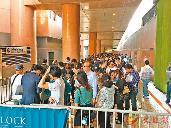 ���Q��MONTARA���[���p�D�`�V�R�A�ƶ��H��j���D��A�H�s�Ѧy�F�C��¤j�H�a�U�ƨ�3�ӡC�O���C�ۼ�  ��