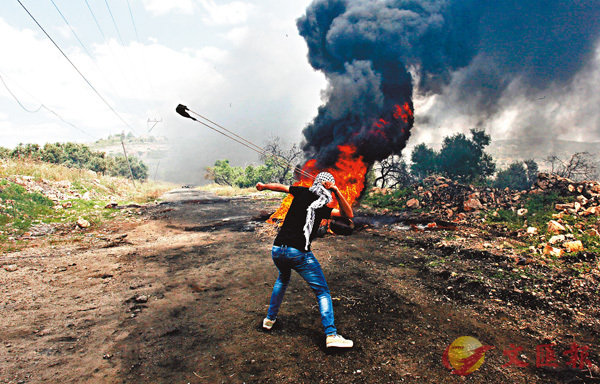 ���H�ڦb�h�~�u�a����v�e�z�o�j�W�ҽĬ�C �s�ت�