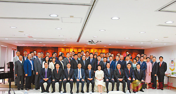 ����ϬٯŬF��e���p�˷|���ݼs�觧�ڦ۪v���ҩe�ѰO���ߪ��@��A���D�X�v�C