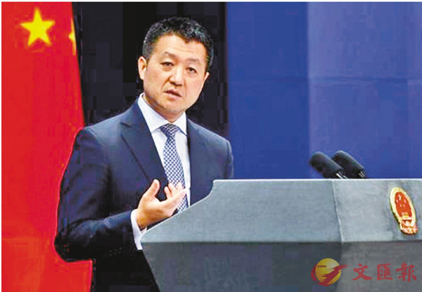 ������~�泡�o���H���B�Q��b�Ҧ�O�̷|�W���ܡA���I����Q�Z�H����e�X�جO�����U�M�P�Ͱ������U��u�@���@���C�Ϭ����B�b�O�̷|�W�^�����ݡC���W�Ϥ�