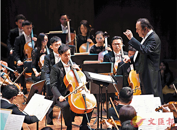 ■杜托華指揮廣州交響樂團的丰采。     廣交提供