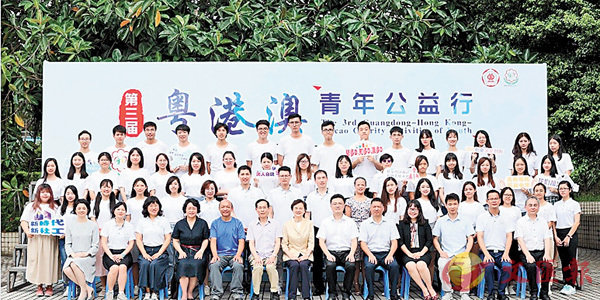 ���ѥ[���ʪ��f��D�T�a�Ż��ξǥͦX�v�C �����׳��_�ʶǯu