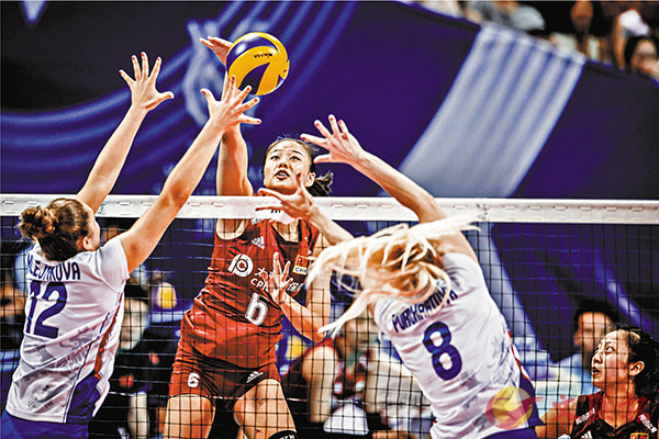 ���ǵ��t�b���ɤ������C FIVB�Ϥ�