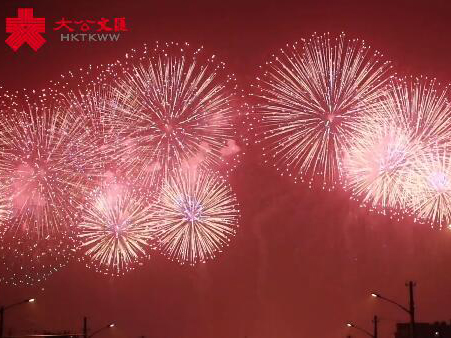 國慶煙花預演 網友大讚震撼 