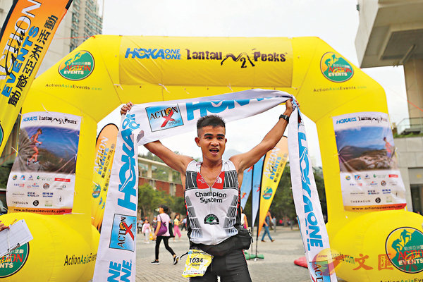 ����߻��y�]��John Ray Galutera Onifa�ܨk�l��23�����a�x�C