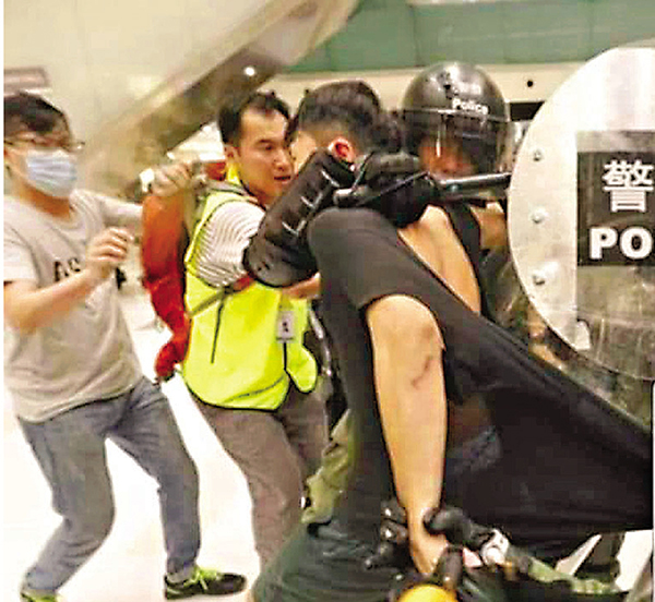 ������\�U�t�b�F�зs�����s�����Ӥϥ����O�̡A�A����êĵ����ԡC��ƹϤ�