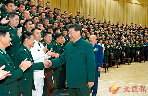 �� 18��W�ȡA���@�����`�ѰO�B��a�D�u�B�����x�e�D�u�ߪ񥭦b�Z�~���O�����F�p�ԫO�ٳ����Ĥ@���ҥN���j�|����N���B�n��_�����Ʈv¾�H�W��ɷF���M�ίų��D�x�C�Ϭ��ߪ񥭿ˤ������p�ԫO�ٳ����Ĥ@���ҥN�|����N���C �s�ت�