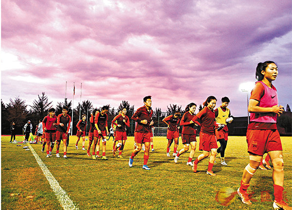 ������k���y���b�V�m��C�]�C  �s�ت�