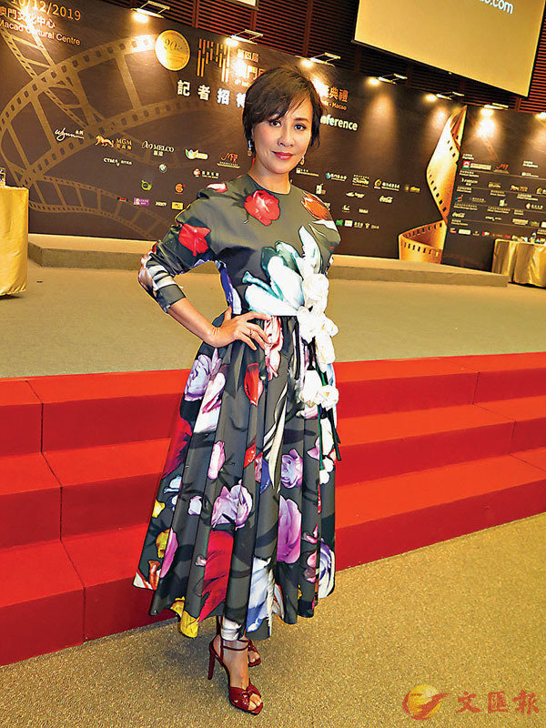 ���B�Ŭ³z�S�̪񦳬��ۤv�ݼ@���A���Ȯɥ�������X�A���q�v�C