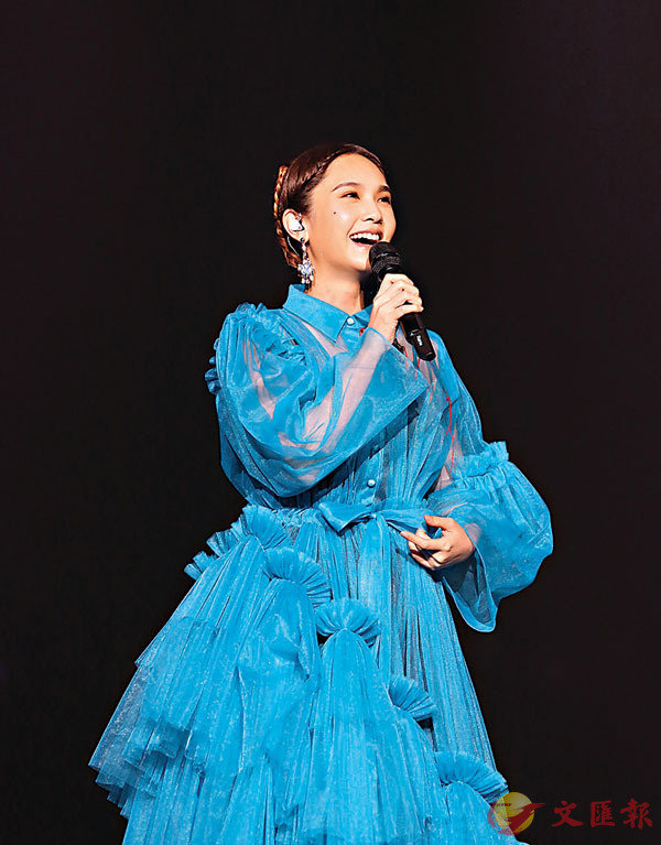 ������Y�b���Ӧ�ȶ}�ӰۡC�@������