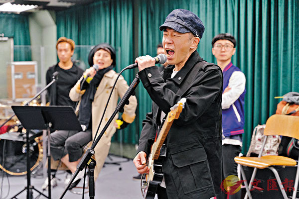 �����e����Band�лP�ֶ��̤@���m�q�C