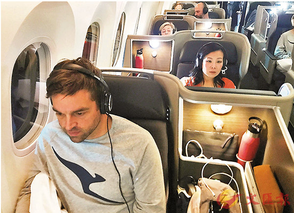 �����Ȩϥά������˸m�ѻP�U������C ���z��