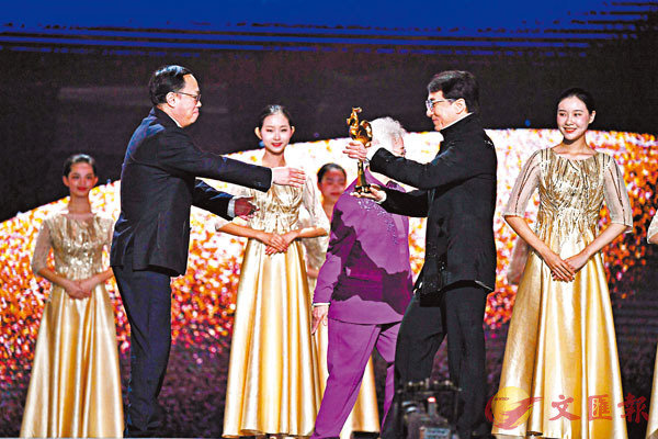 ���m�y���a�y�n��������̨άG�Ƥ����A���s�{���C ���s��