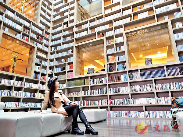 ���b�s���j�󪺡u�îѻաv���o�b�A�O�����D�C