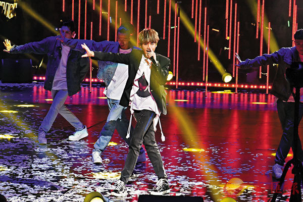 �������i�{���U�۸���O�C