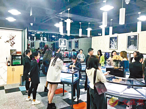 ���u�j�����v�����A�U�Ȧb�D��]�_�C ���X�̨ѹ�