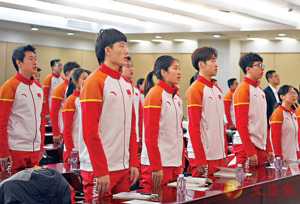 ������N���Φ����b���߰ʭ��j�|�W�۰�q�C  �s�ت�