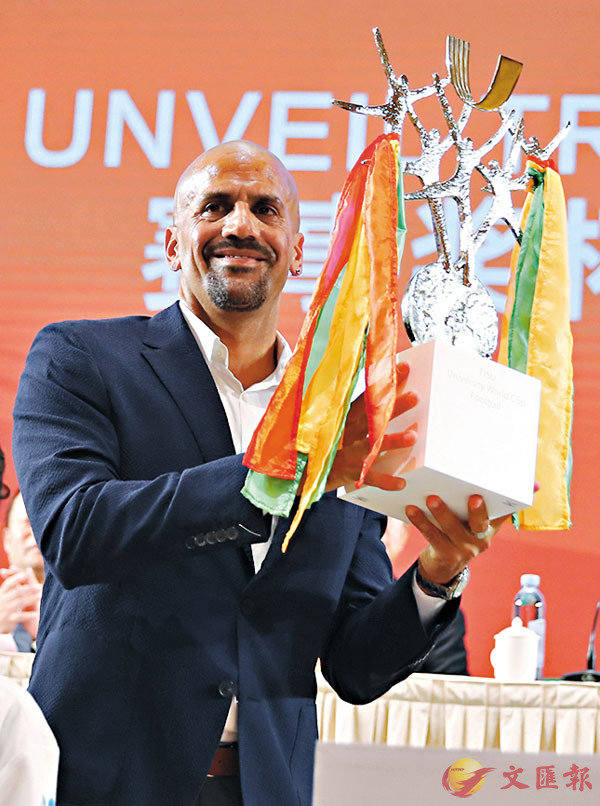 ���خԹ襤�ꨬ�y��t�@�X��ĳ�C  �s�ت�