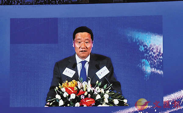 ���v���Q��b�u�ĤT���s�ɥN�ꥻ�׾¡v���ܡA���U��ﭲ���֤ߦb��z�������M�F�������Y�C �O�̱i��  ��