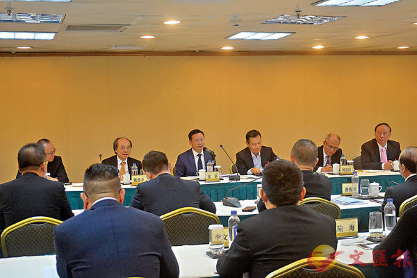 �� �s���s�F�ٰƬ٪��i�s�X�u��D���p�հQ�׷|�C�����׳��O�̱αӽ� ��