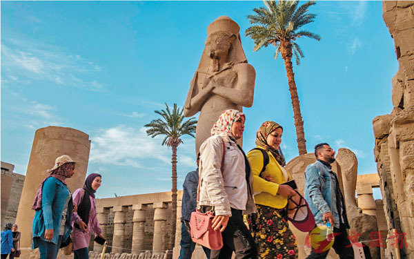 �� ���y�h�a������o�̤�46�v�J�Υ~�C��T�E�ӮסA�O�������̱��I�ƨ���áC �k�s��