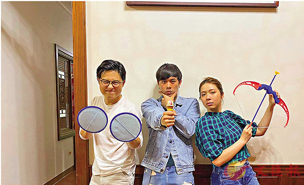 ���i���H�C�P�������q�x�u�µe�����ȡv�C