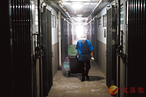 �� ���B��X�ӧ@�A�C�Ӧ��W�b����U�h�U���СC �����׳��O��  ��