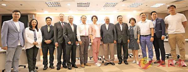 �������p�|��u�ڵ��󪣡A���خa��v�����|ĳ�C