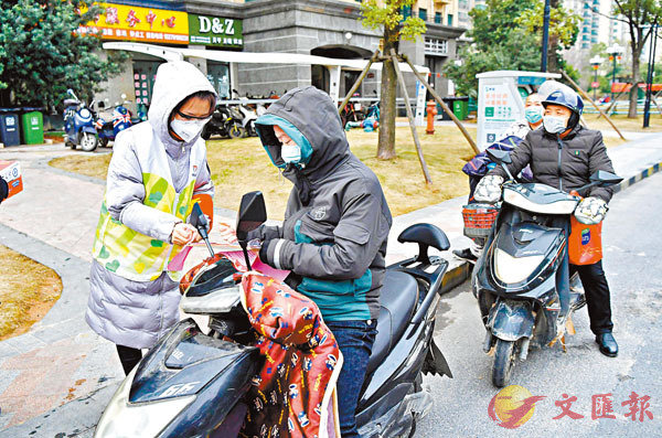  hϥ[j̱Au@HViXϪHo񨾬̫ŶǤUC ƹϤ