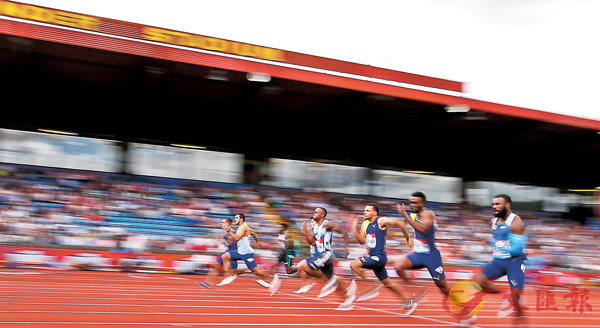 �� �@�ɥ��p�վ�F�F�����ɸ��C  �s�ت�