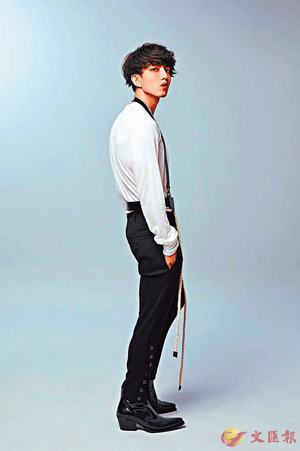 �� �L�ɹŤ�e�C�ժ��33���ͤ�C