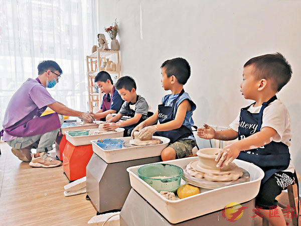 ���d�k�h�a��l�P�L�����S�̩M�P�Ǥ@�P�~�X�A���糳���C �����׳��O�̧����  ��